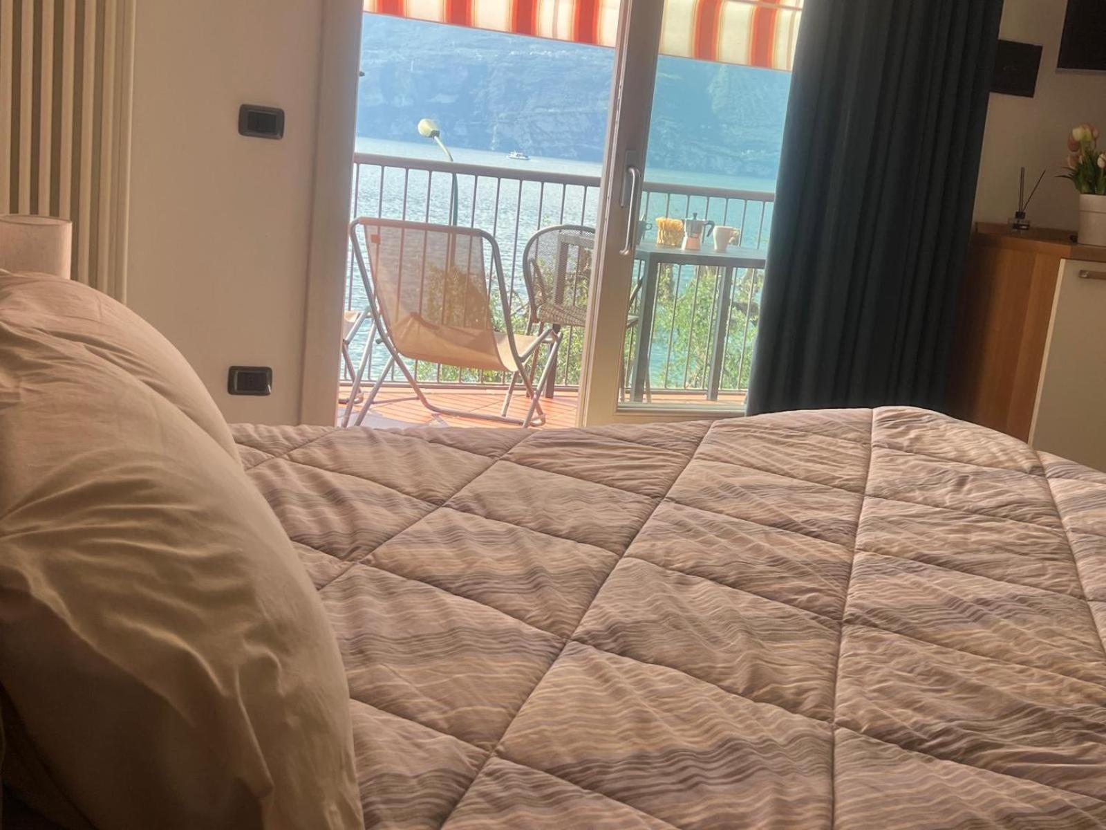 Residence Villa Al Lido Brenzone sul Garda Ngoại thất bức ảnh